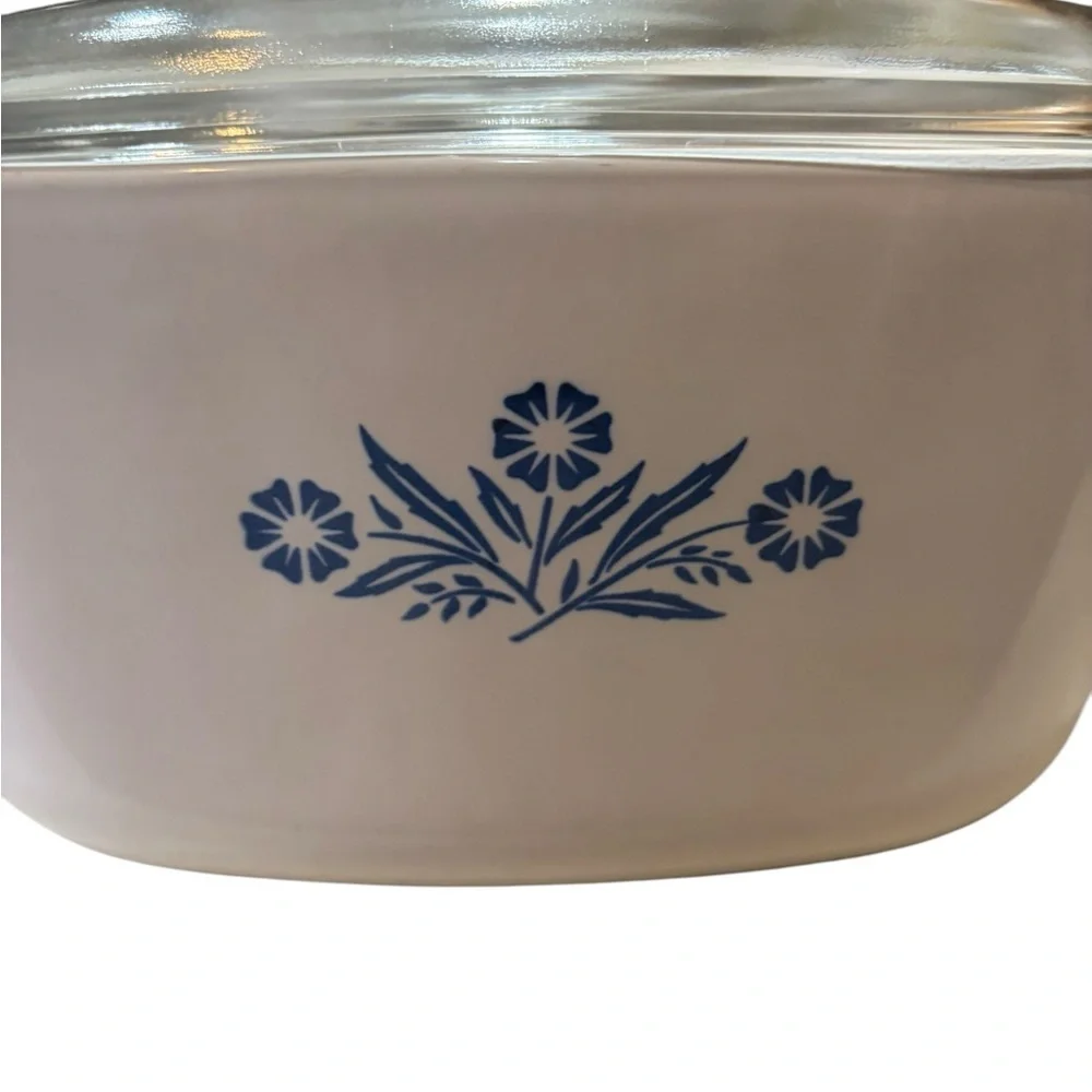 Vintage CorningWare Blue Cornflower 2 1/2 QT P- 2 1/2- B Baking Dish Glass Lid
